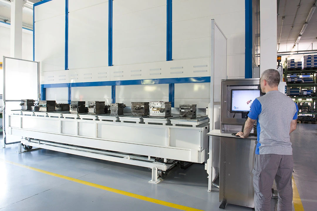 Automatic mould warehouse 